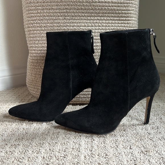 STEVE MADDEN suede booties 7M - Picture 3 of 6